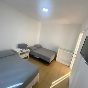 Ap Frente à Praça Bem Localizado Apartamento